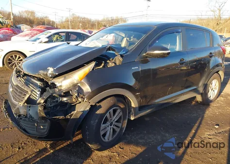 2011 Kia Sportage Lx z USA, uszkodzony, nr VIN KNDPBCA21B7142653
